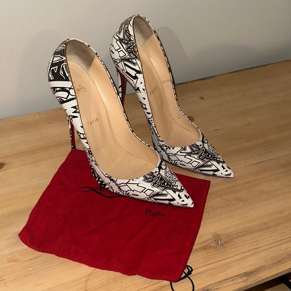 Christian Louboutin So Kate 120 Wallgraf